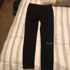 Fleo short leggings